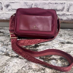 Michael Kors Jet Set Large Nylon Gabardine- Red